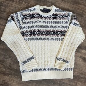 Vintage Ivory and Navy Patterned Crewneck Sweater